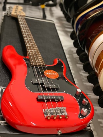 Squier Affinity Precision Bass PJ - Race Car Red with Laurel FB